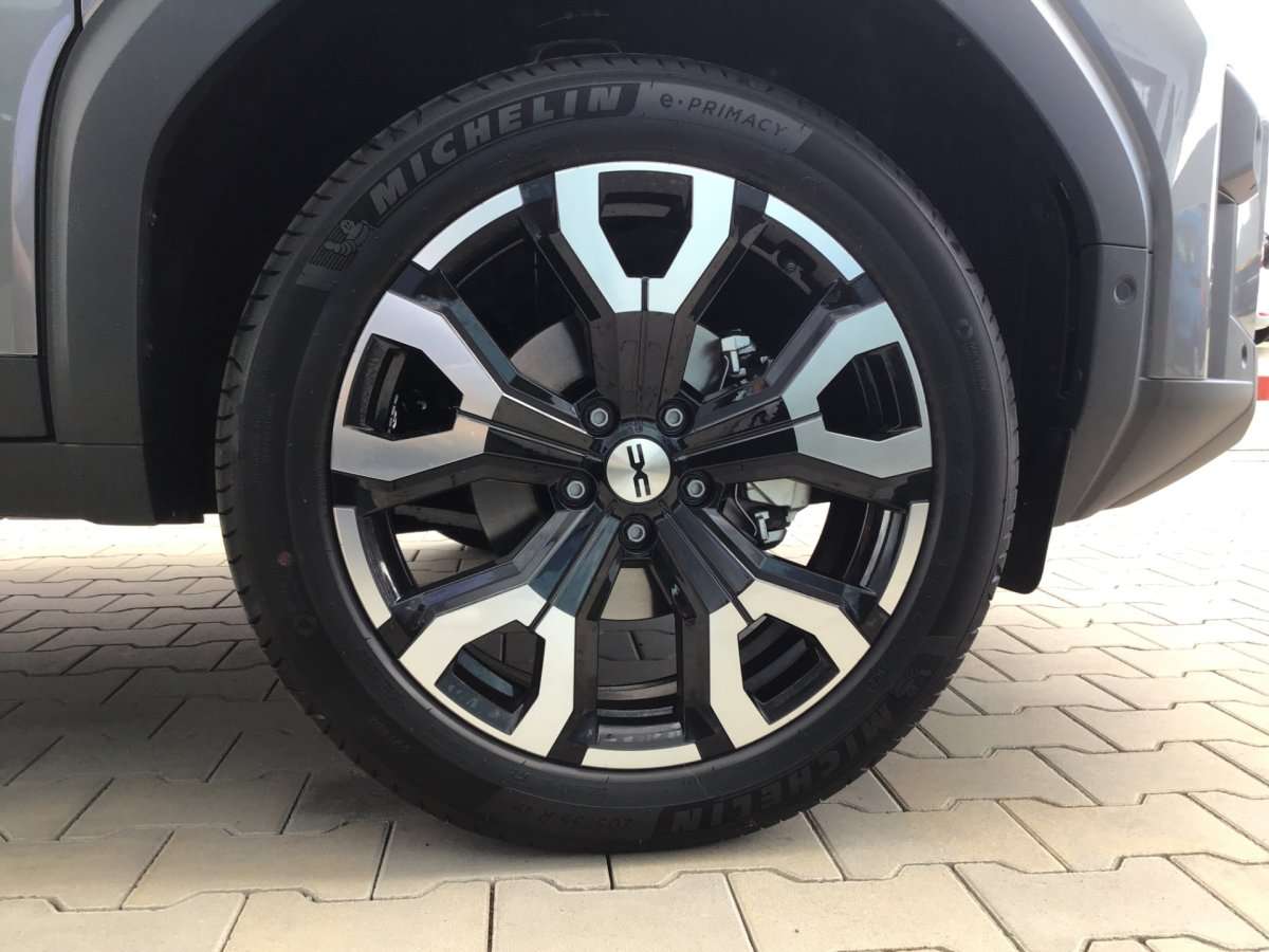 Fahrzeugbild eines Dacia Bigster