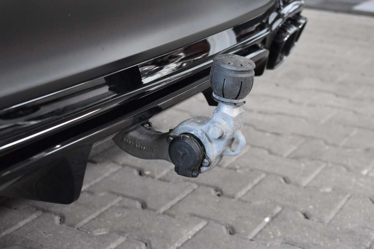 Fahrzeugbild eines Mercedes-Benz E-Klasse