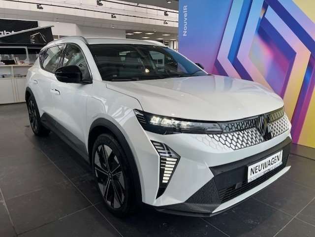 Fahrzeugbild eines Renault Scenic E-TECH