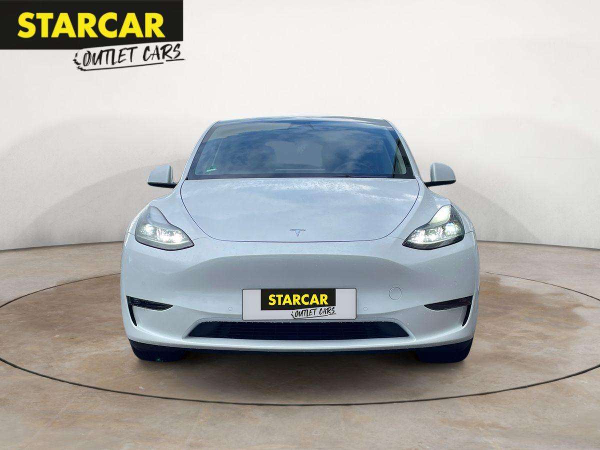 Fahrzeugbild eines TESLA Model Y