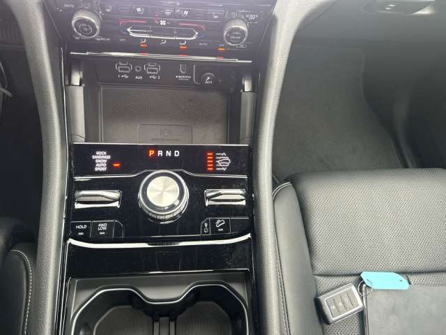 Fahrzeugbild eines Jeep Grand Cherokee