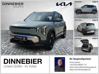 Schräge Frontansicht auf einen Kia EV2 , freigestellt