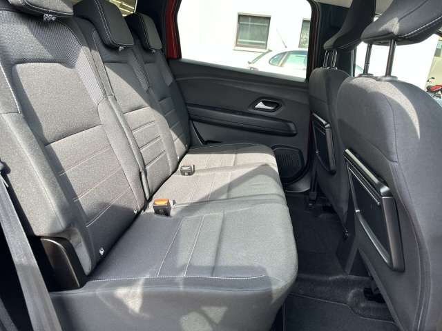 Fahrzeugbild eines Dacia Jogger