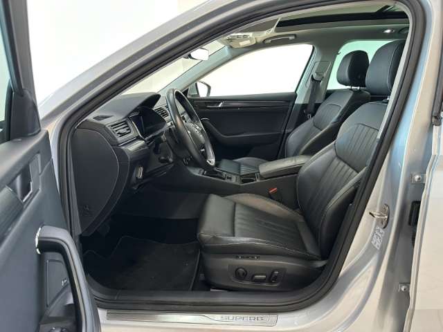 Fahrzeugbild eines Skoda Superb