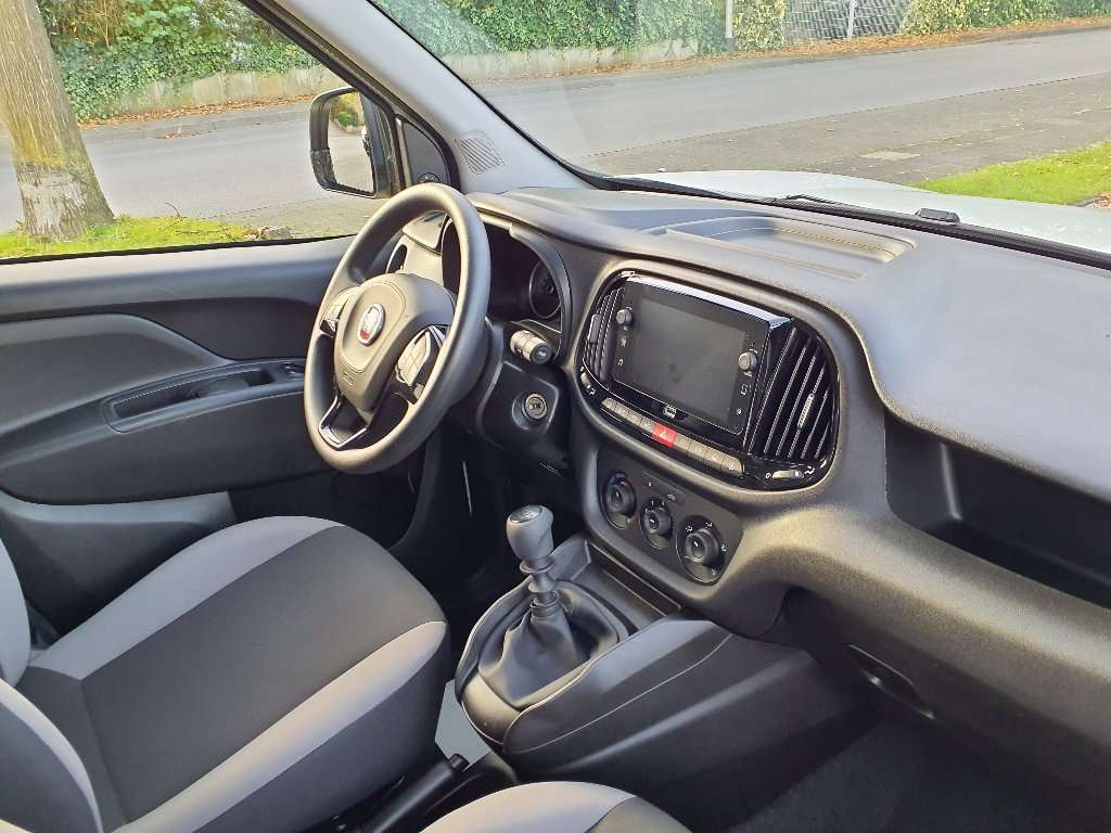 Fahrzeugbild eines Fiat Doblò