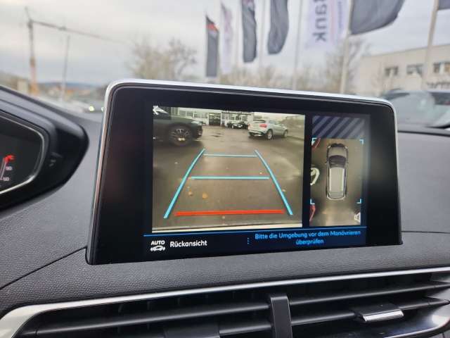 Fahrzeugbild eines Peugeot 3008