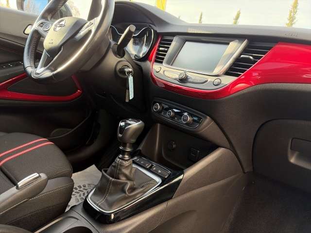 Fahrzeugbild eines Opel Crossland X