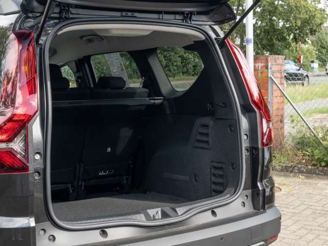 Fahrzeugbild eines Dacia Jogger