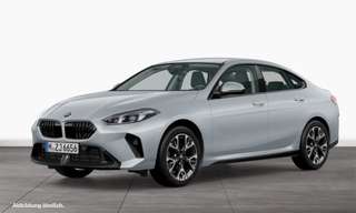 Schräge Frontansicht auf einen BMW 2er-Reihe , freigestellt