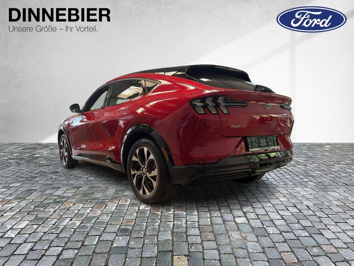 Fahrzeugbild eines Ford Mustang Mach-E