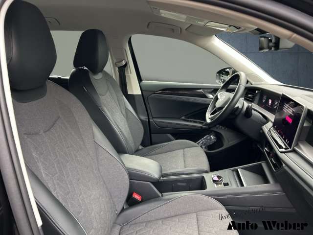 Fahrzeugbild eines Volkswagen Tayron