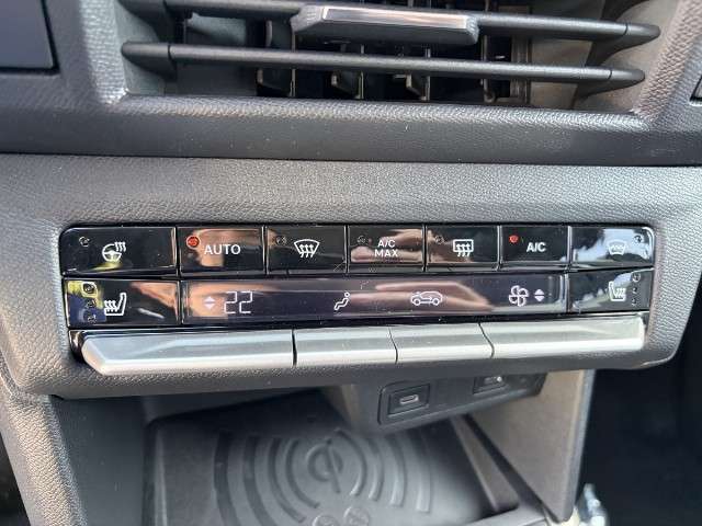 Fahrzeugbild eines Opel Frontera