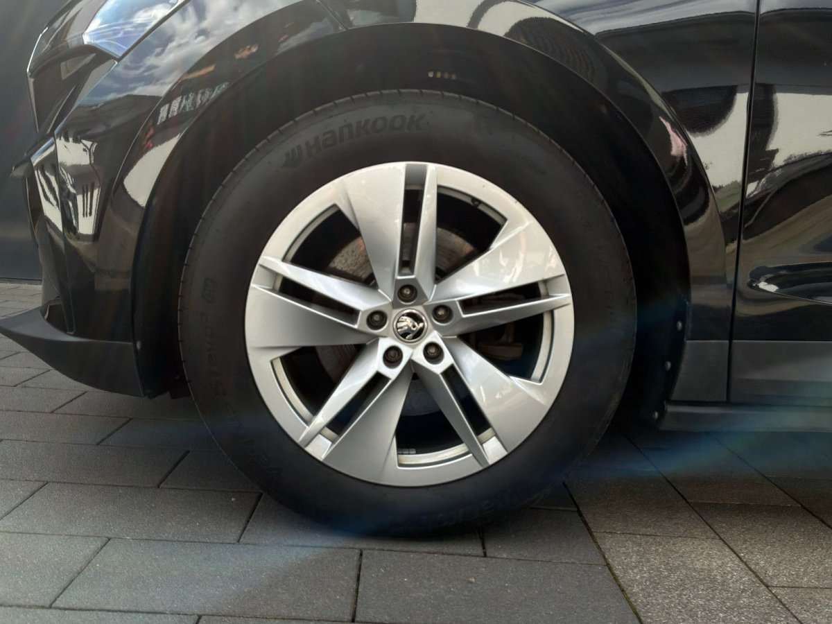 Fahrzeugbild eines Skoda ENYAQ