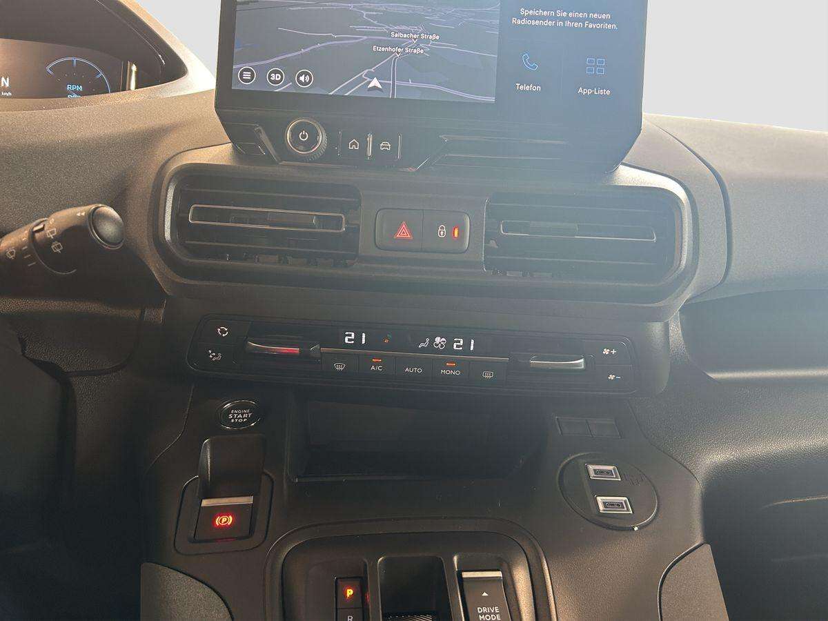 Fahrzeugbild eines Peugeot Rifter