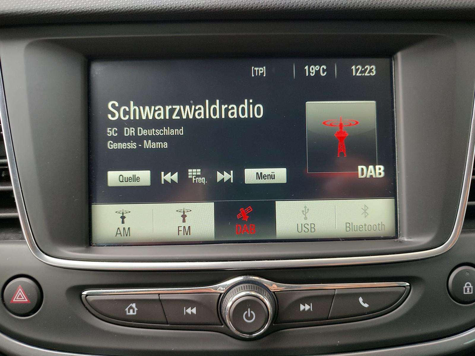 Fahrzeugbild eines Opel Crossland X