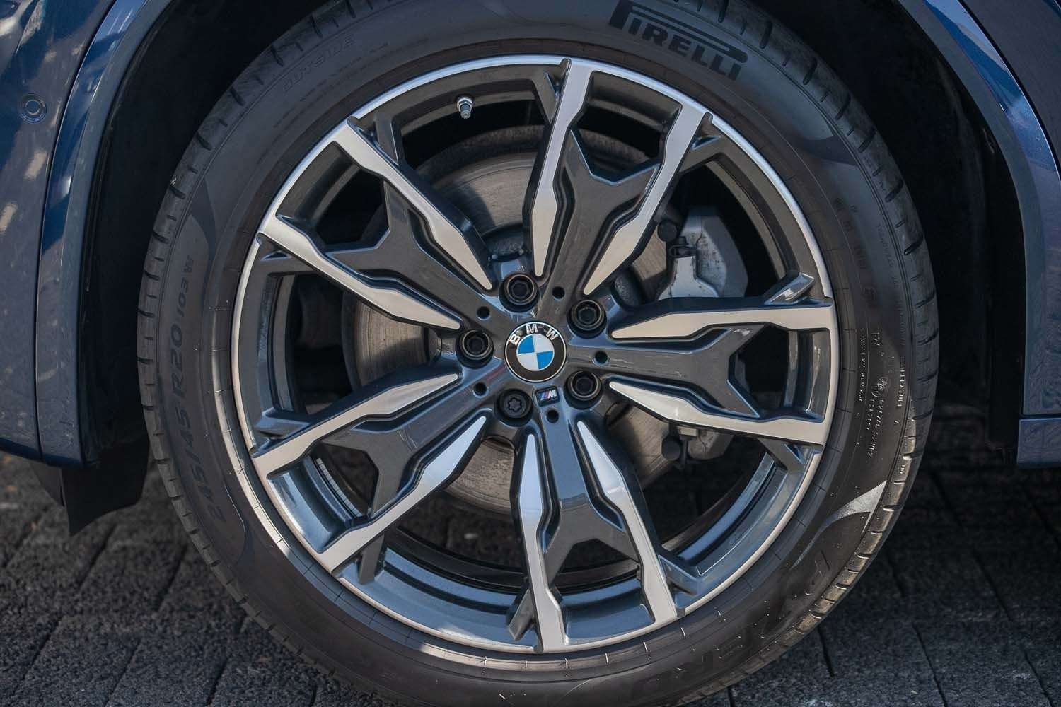 Fahrzeugbild eines BMW X4