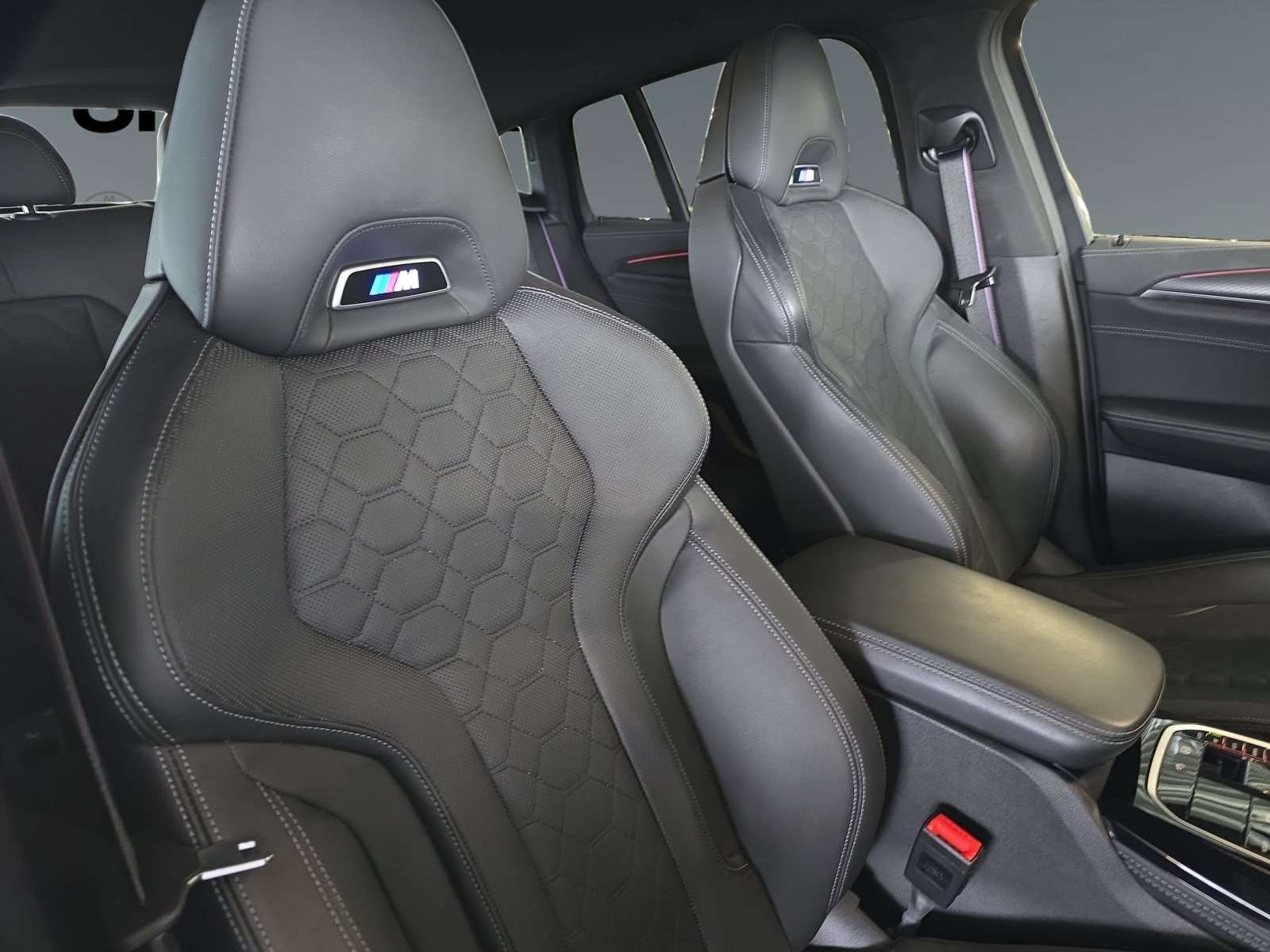 Fahrzeugbild eines BMW X4