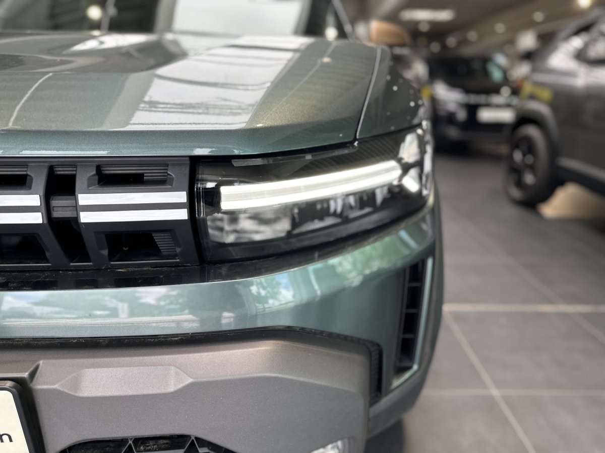 Fahrzeugbild eines Dacia Duster