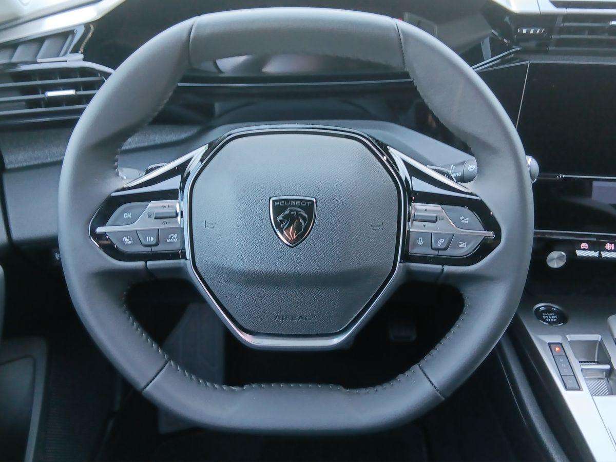 Fahrzeugbild eines Peugeot 408