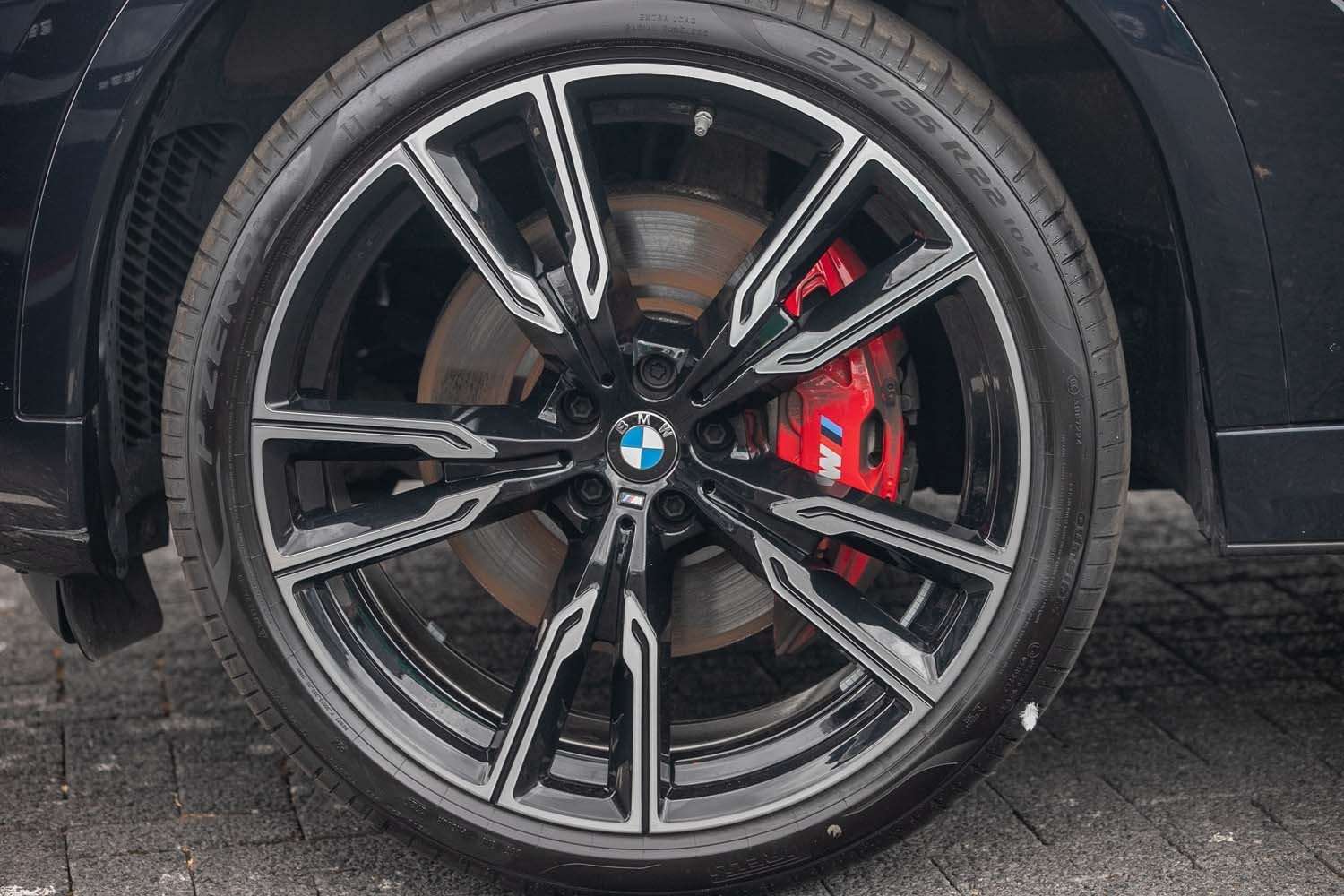 Fahrzeugbild eines BMW X6