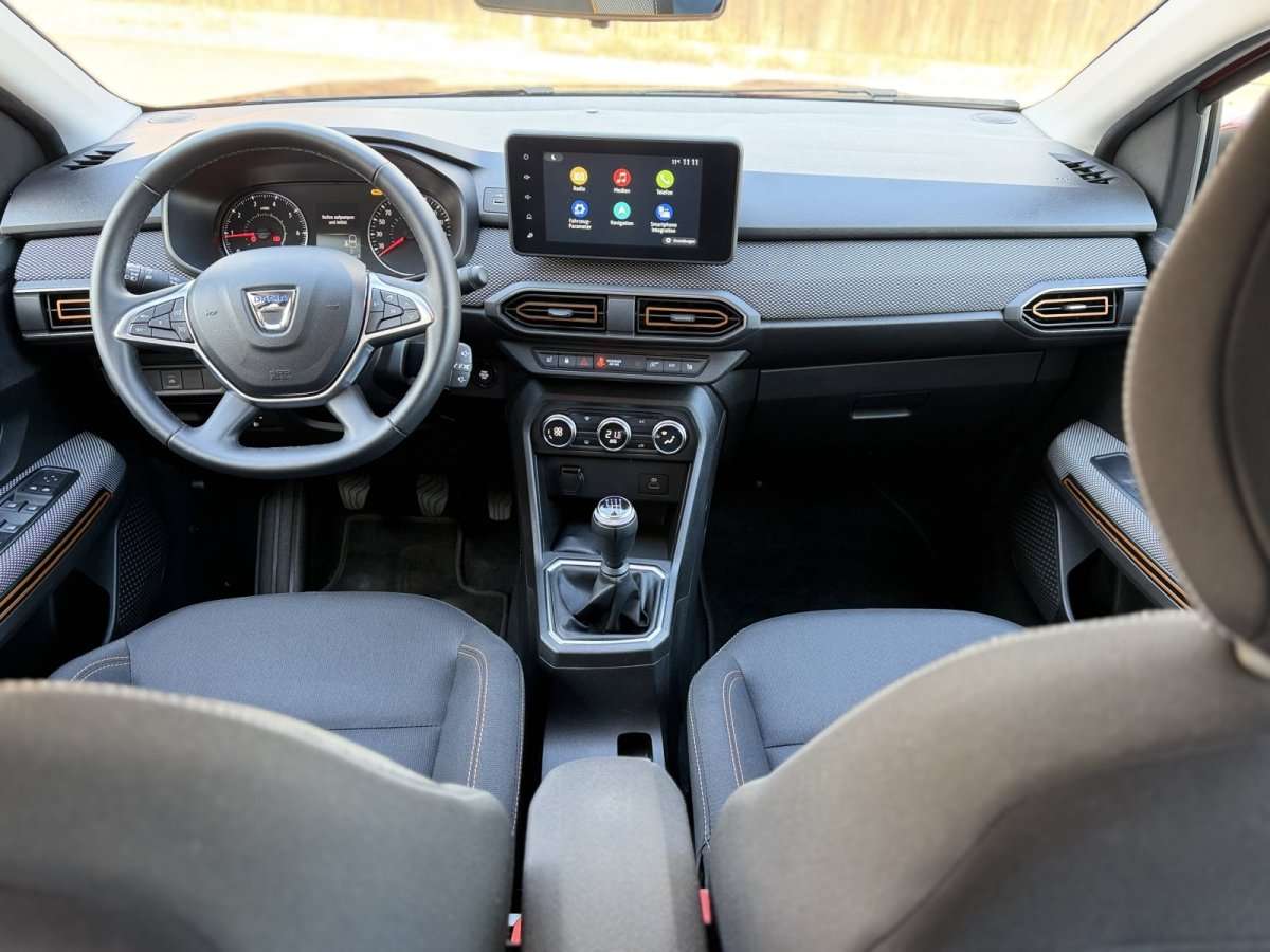 Fahrzeugbild eines Dacia Sandero