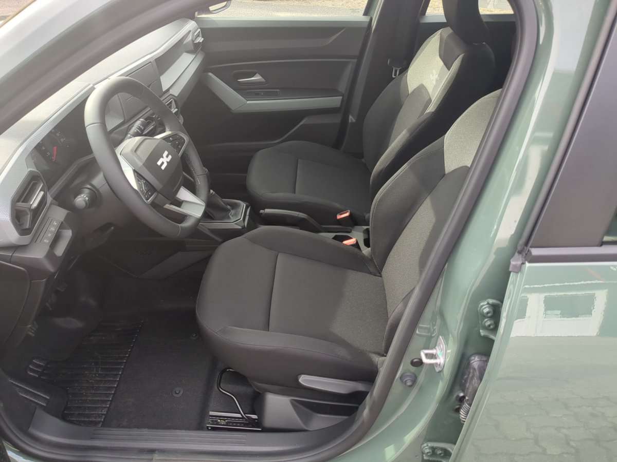 Fahrzeugbild eines Dacia Duster