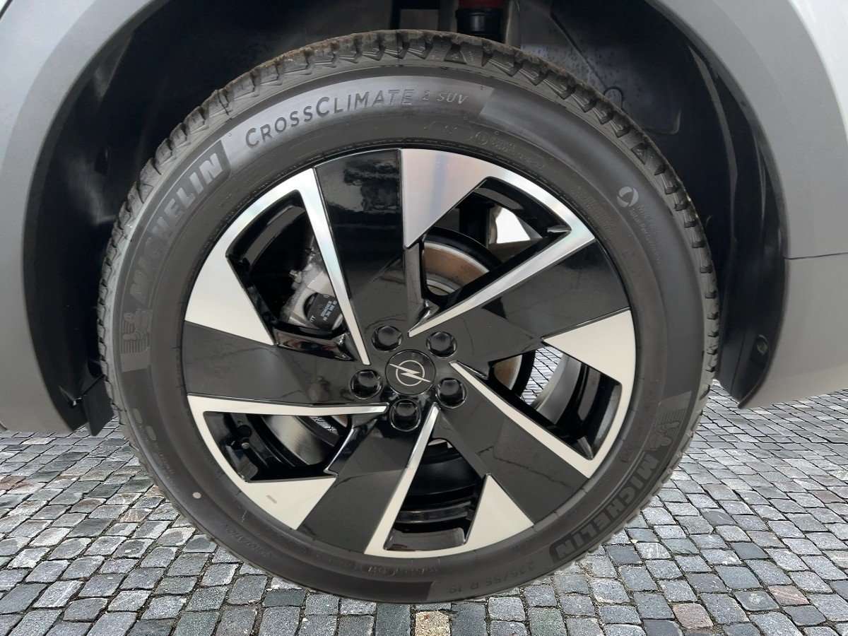Fahrzeugbild eines Opel Grandland X
