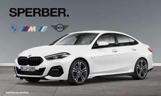 Schräge Frontansicht auf einen BMW 2er-Reihe , freigestellt