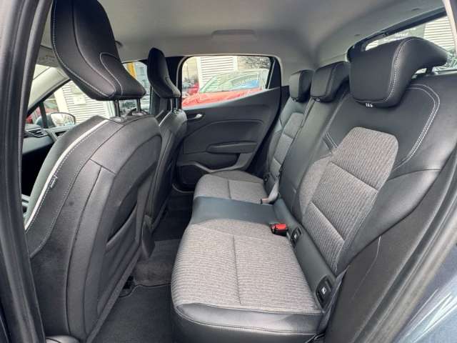 Fahrzeugbild eines Renault Clio