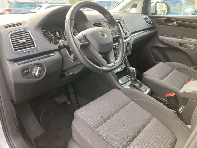 Fahrzeugbild eines SEAT Alhambra