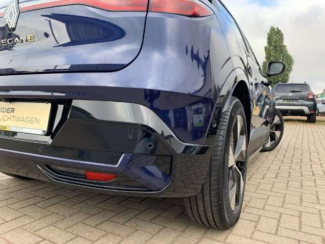 Fahrzeugbild eines Renault Megane E-TECH