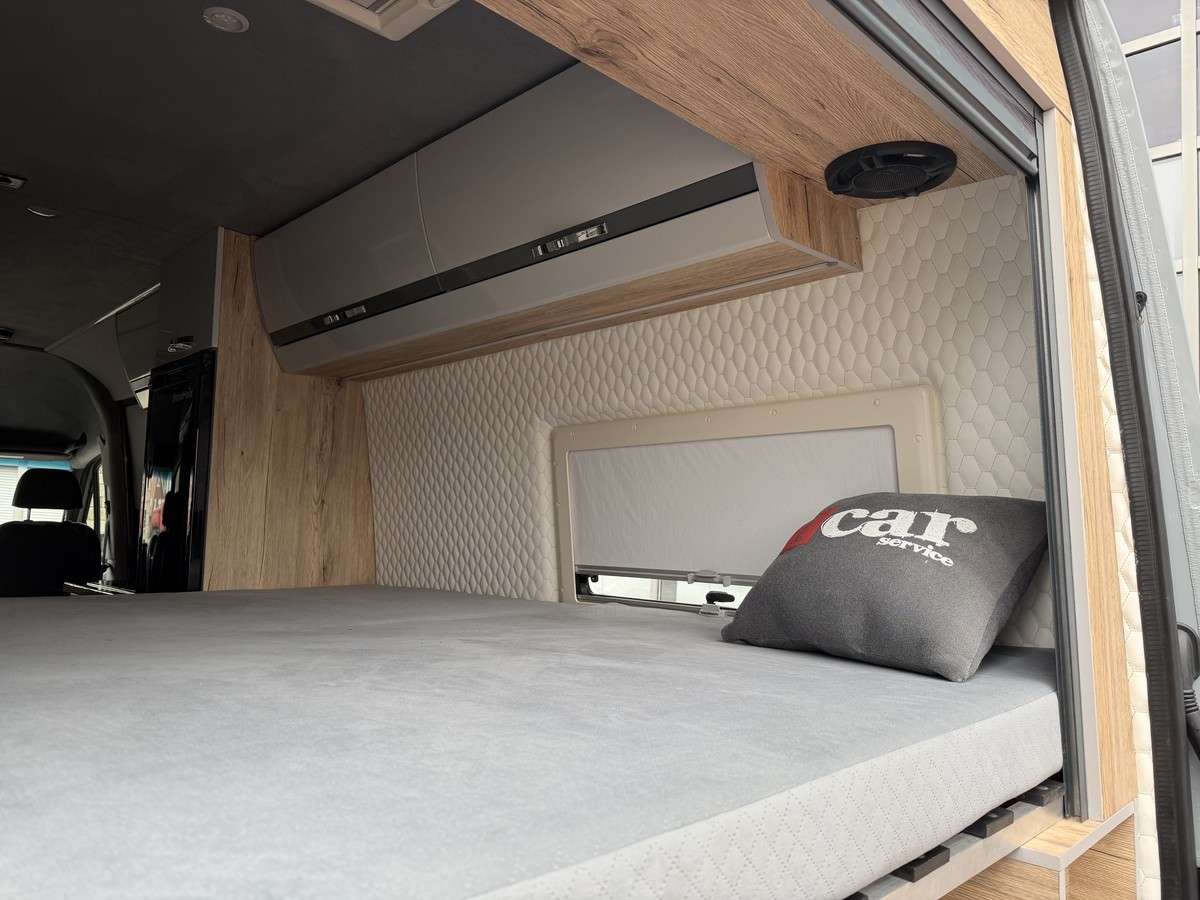 Fahrzeugbild eines Mercedes-Benz Sprinter