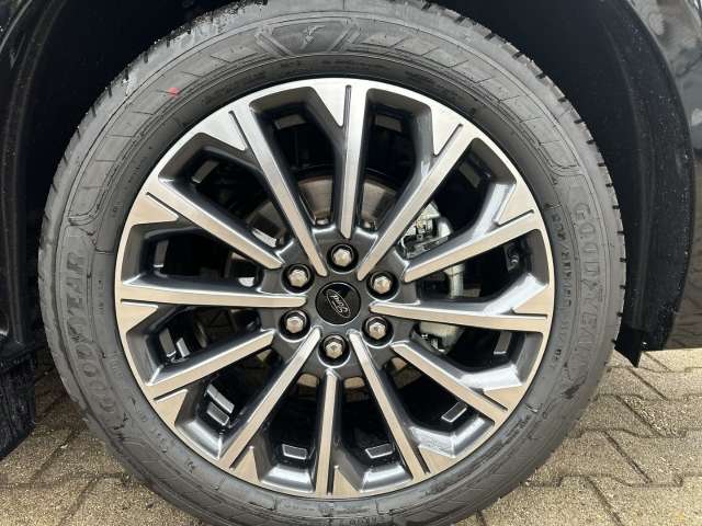 Fahrzeugbild eines Ford Tourneo Custom