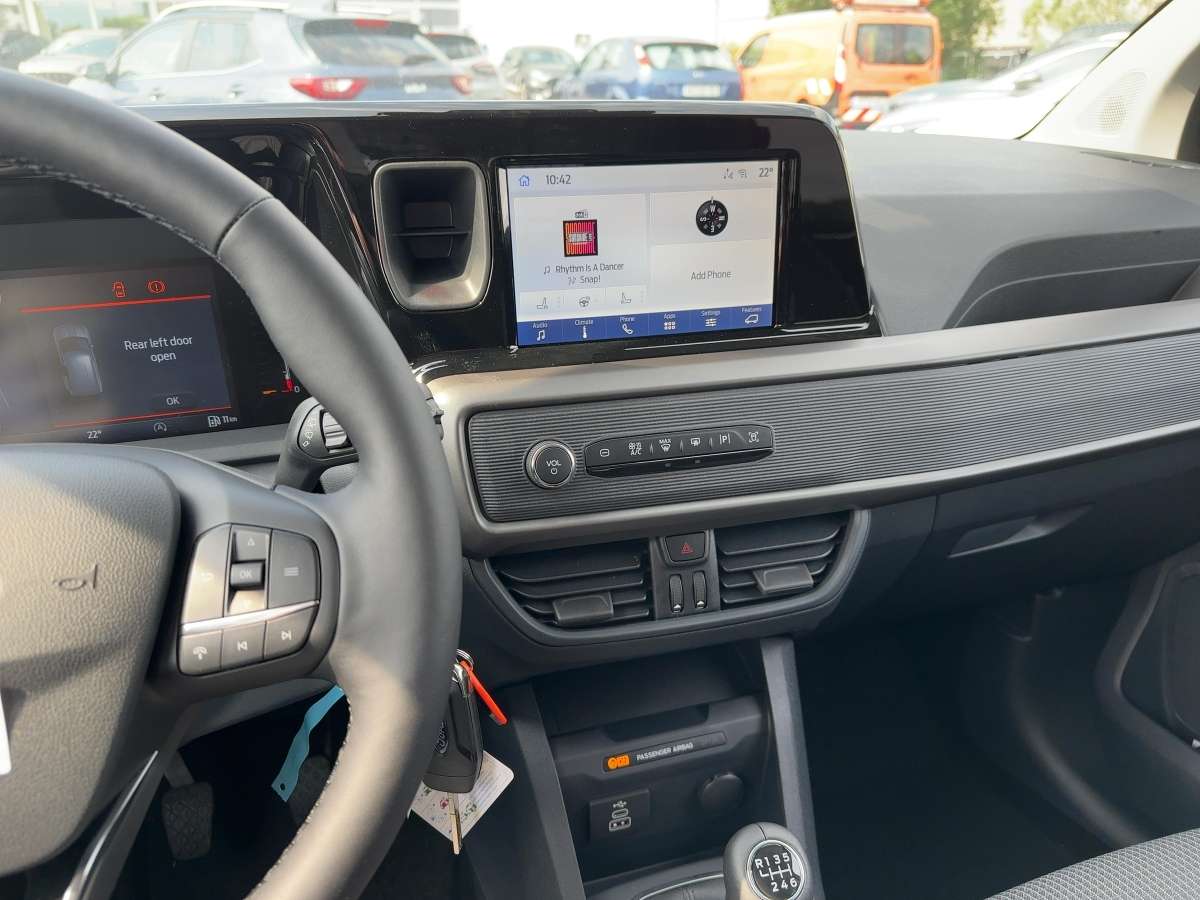 Fahrzeugbild eines Ford Transit Courier