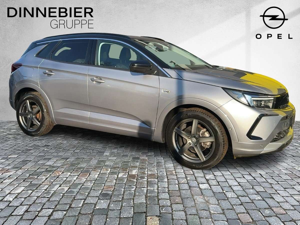 Fahrzeugbild eines Opel Grandland X