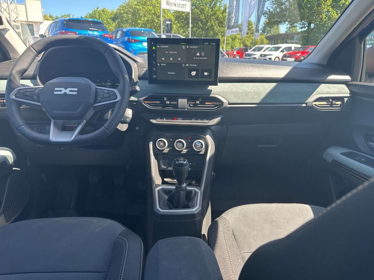 Fahrzeugbild eines Dacia Sandero