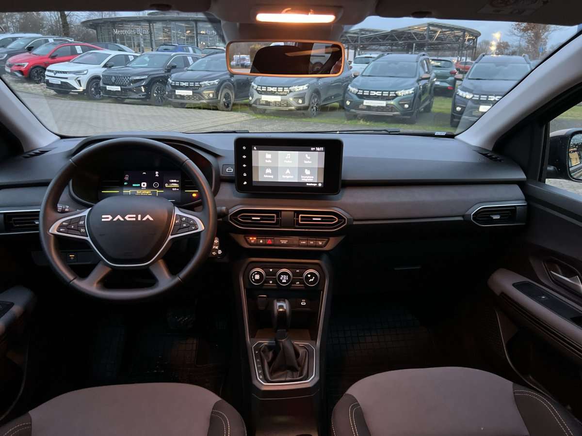 Fahrzeugbild eines Dacia Jogger