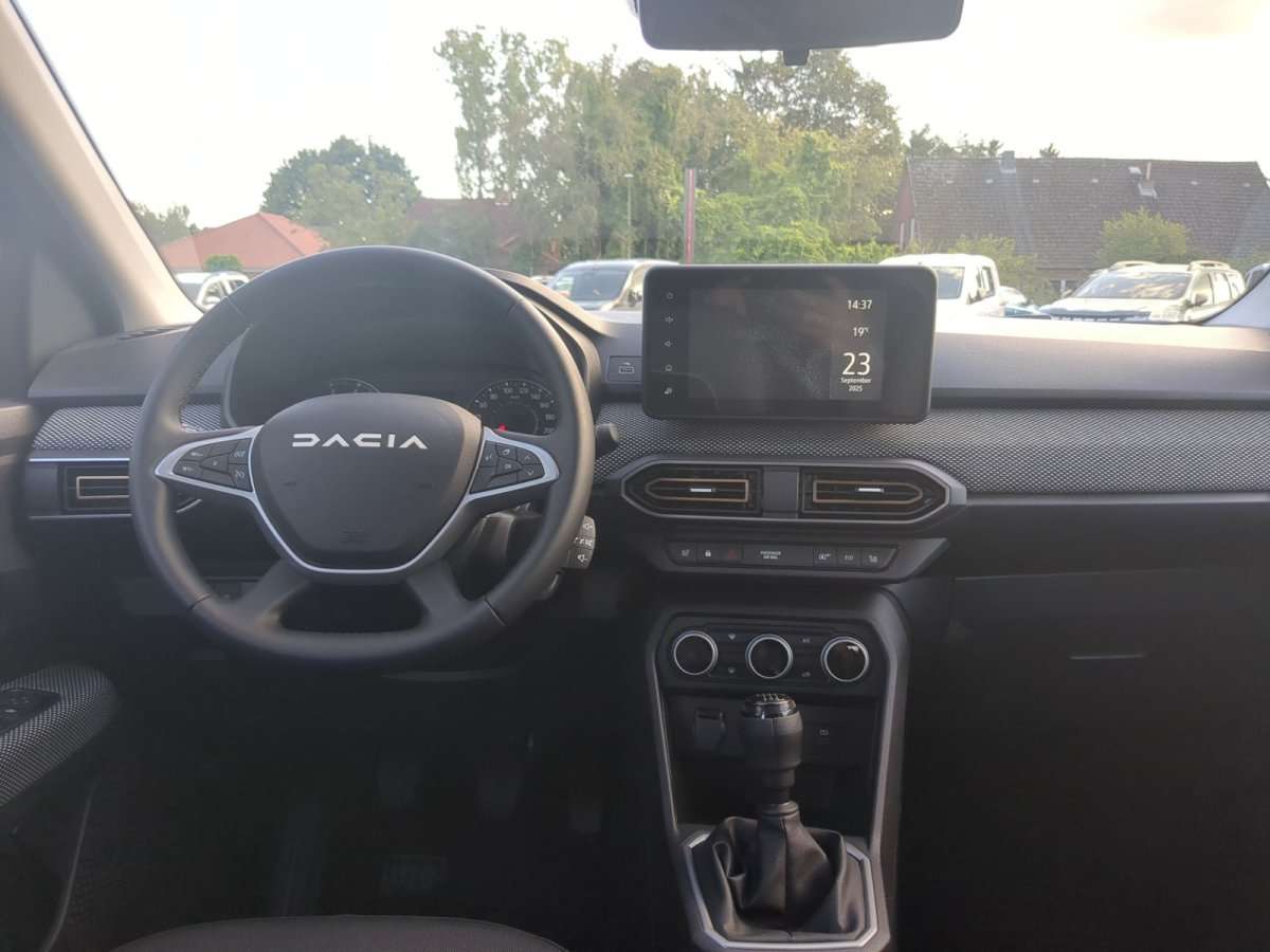 Fahrzeugbild eines Dacia Sandero