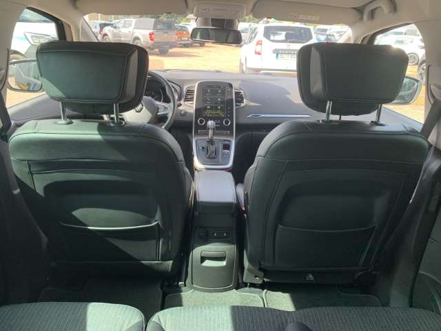 Fahrzeugbild eines Renault Grand Scénic