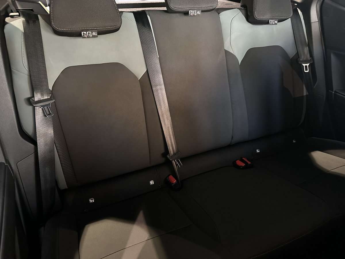 Fahrzeugbild eines Dacia Duster