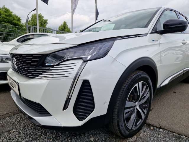 Fahrzeugbild eines Peugeot 3008