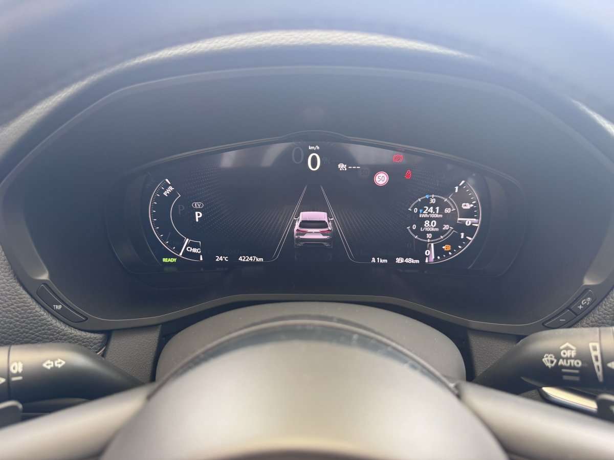 Fahrzeugbild eines Mazda CX-60