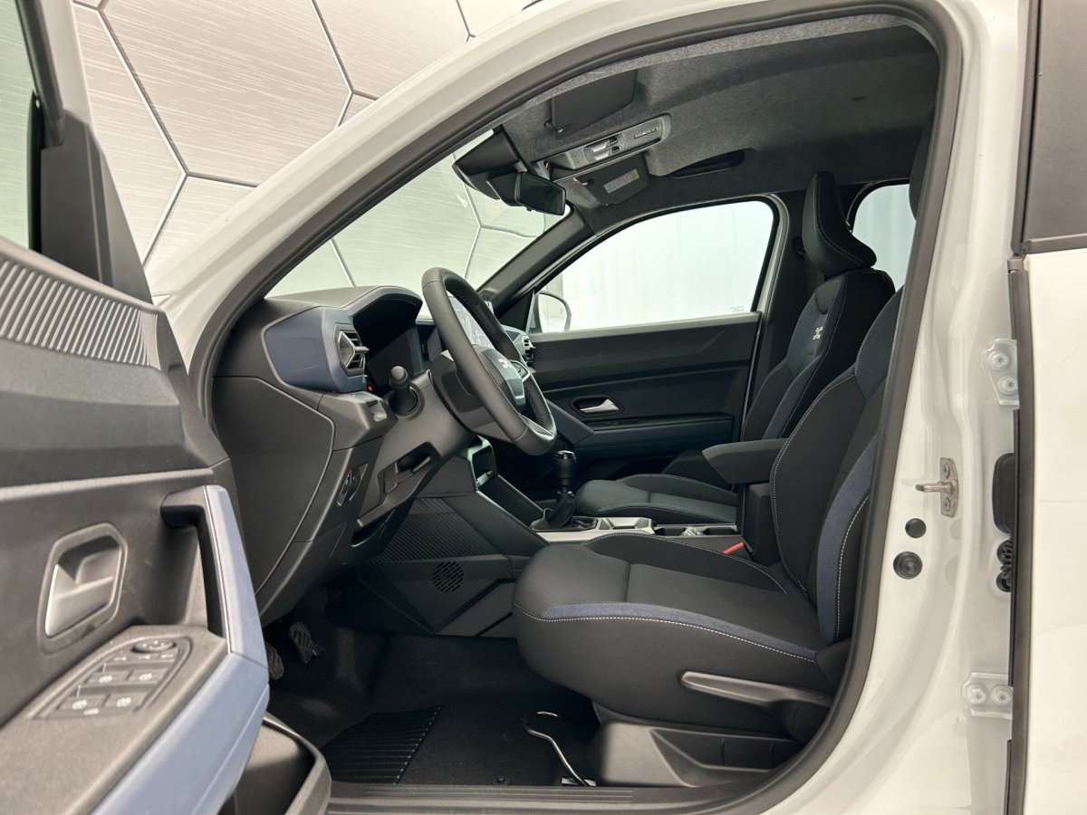 Fahrzeugbild eines Dacia Duster
