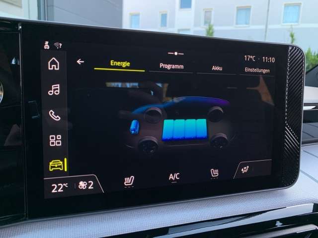 Fahrzeugbild eines Renault 5 E-TECH