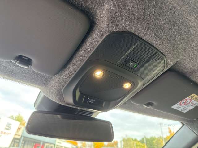 Fahrzeugbild eines Renault 5 E-TECH