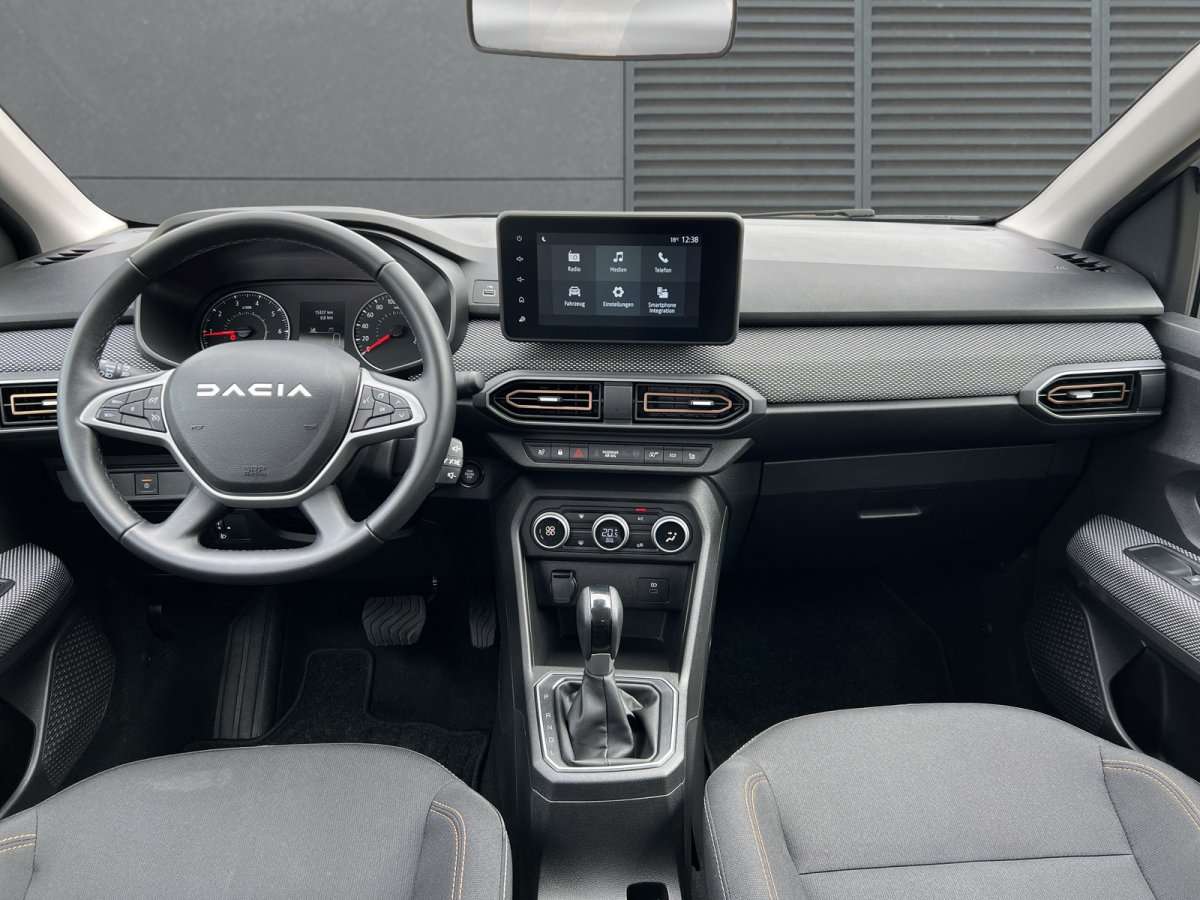 Fahrzeugbild eines Dacia Sandero