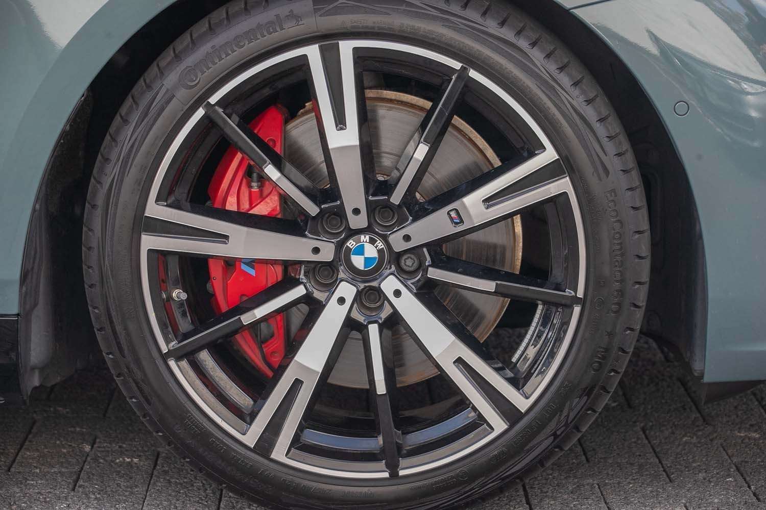 Fahrzeugbild eines BMW i5