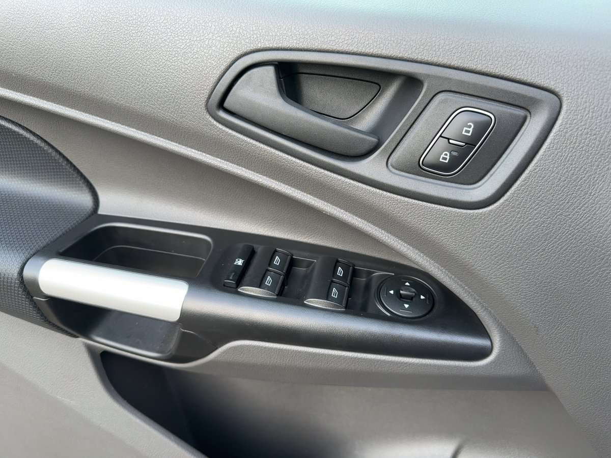 Fahrzeugbild eines Ford Transit Connect