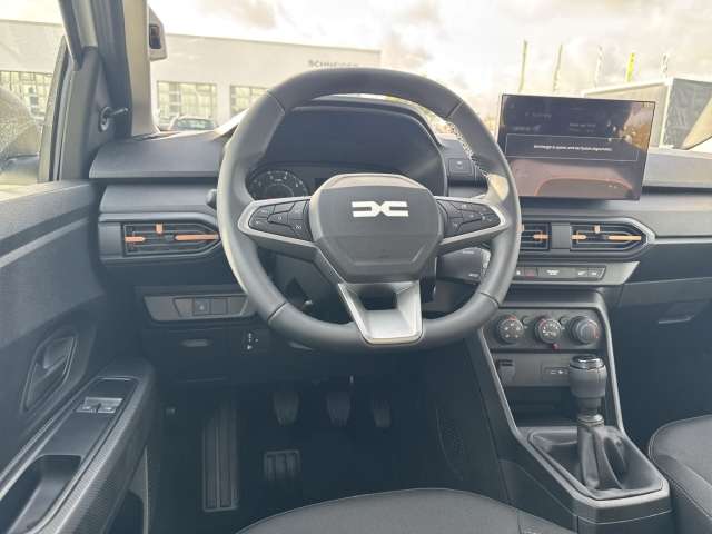 Fahrzeugbild eines Dacia Sandero