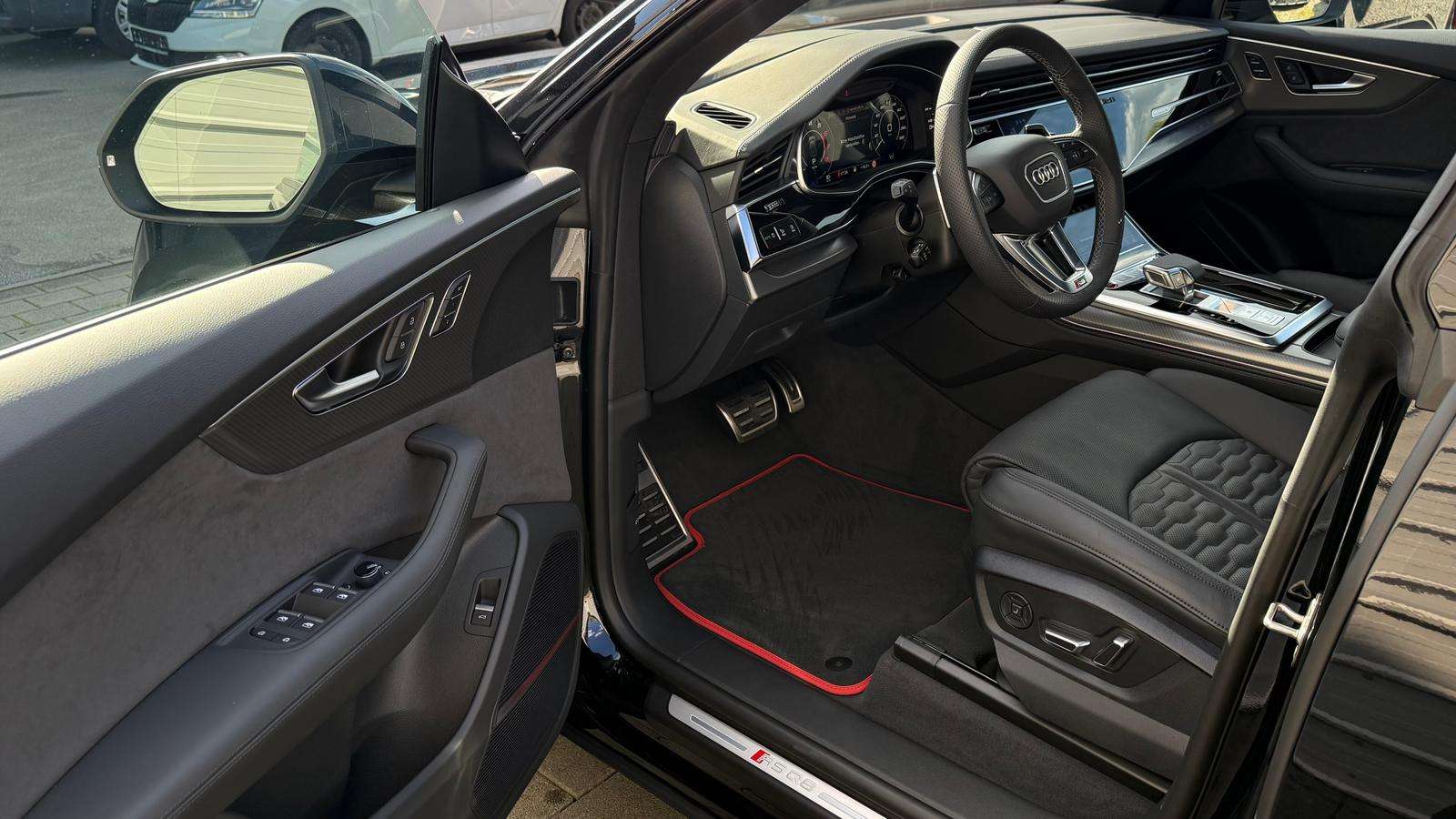 Fahrzeugbild eines Audi RS Q8
